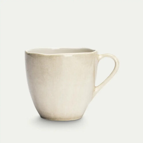 Mateus temugg från serien Basic i färgen sand.