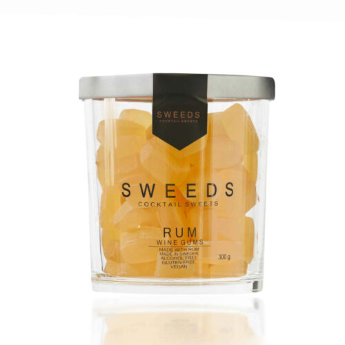 Burk med Sweeds rum.