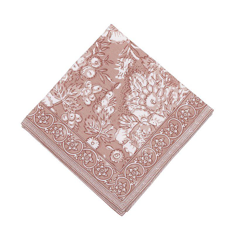 Vikt mönstrad tygservett kallad Sonia i färgen rosa på 45x45cm från Fondaco.